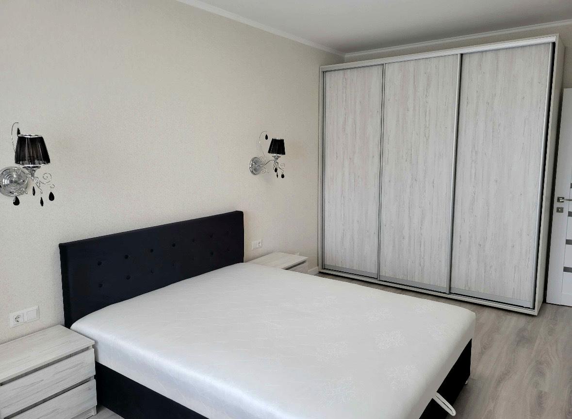 1868091034525837