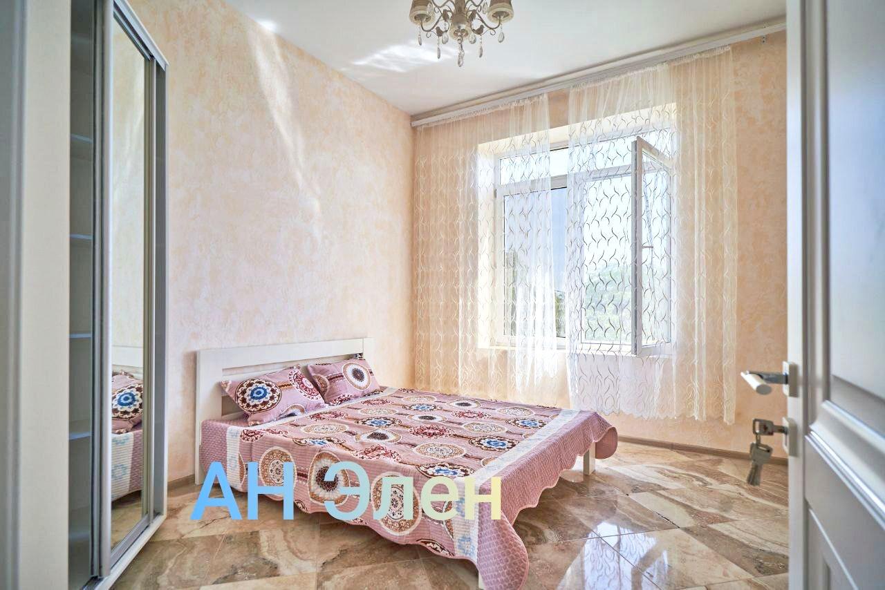 1868097443821605