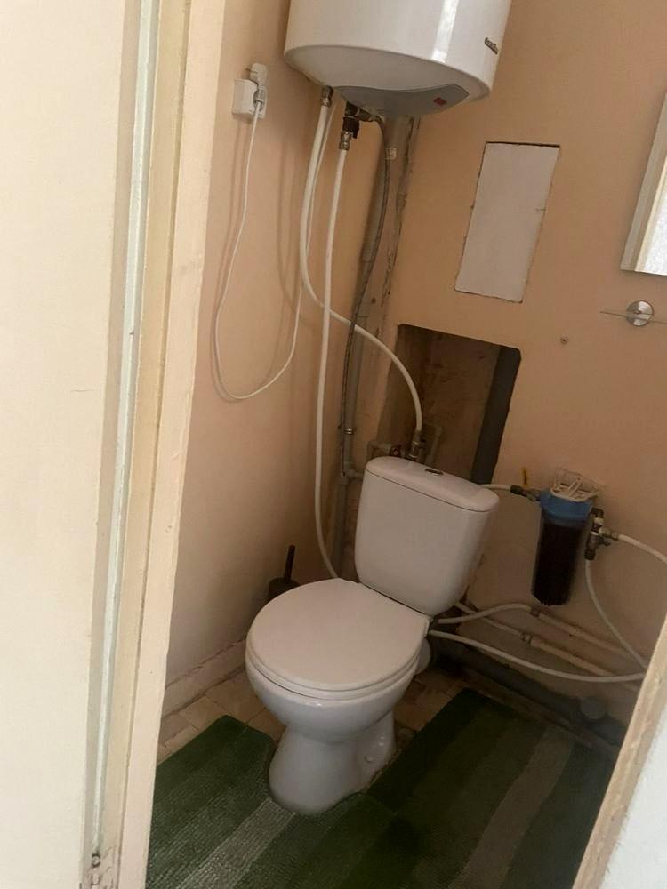 1868132985752388