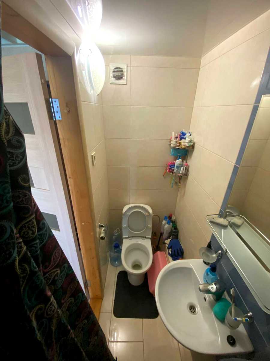 1868136111509886