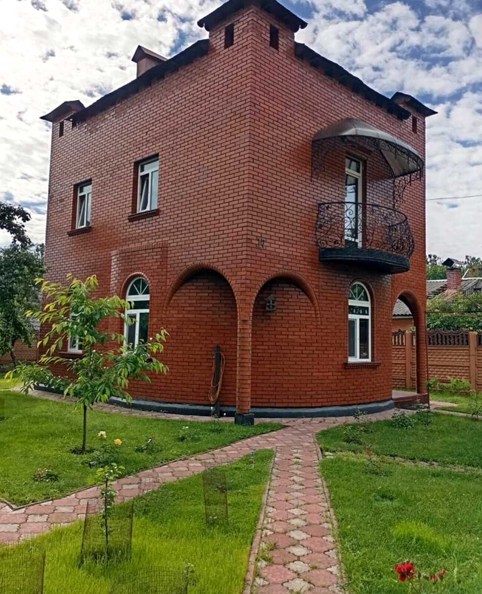 1868136706551489