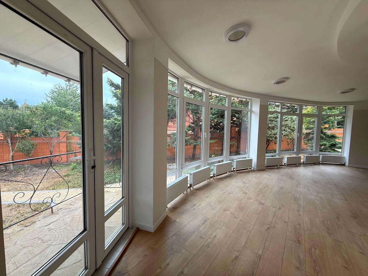 Будинок за адресою вул. Красива (площа 400 м²) - фото 2 Будинок за адресою вул. Красива (площа 400 м²) - Atlanta.ua - фото 2
