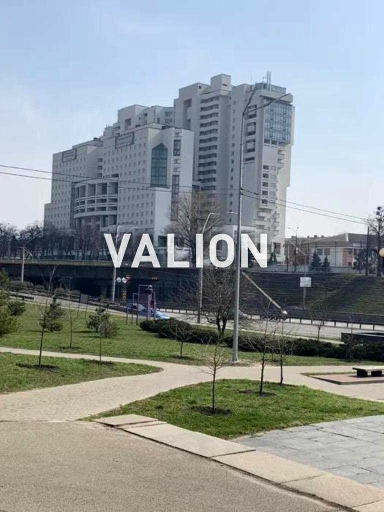 1868144134296749