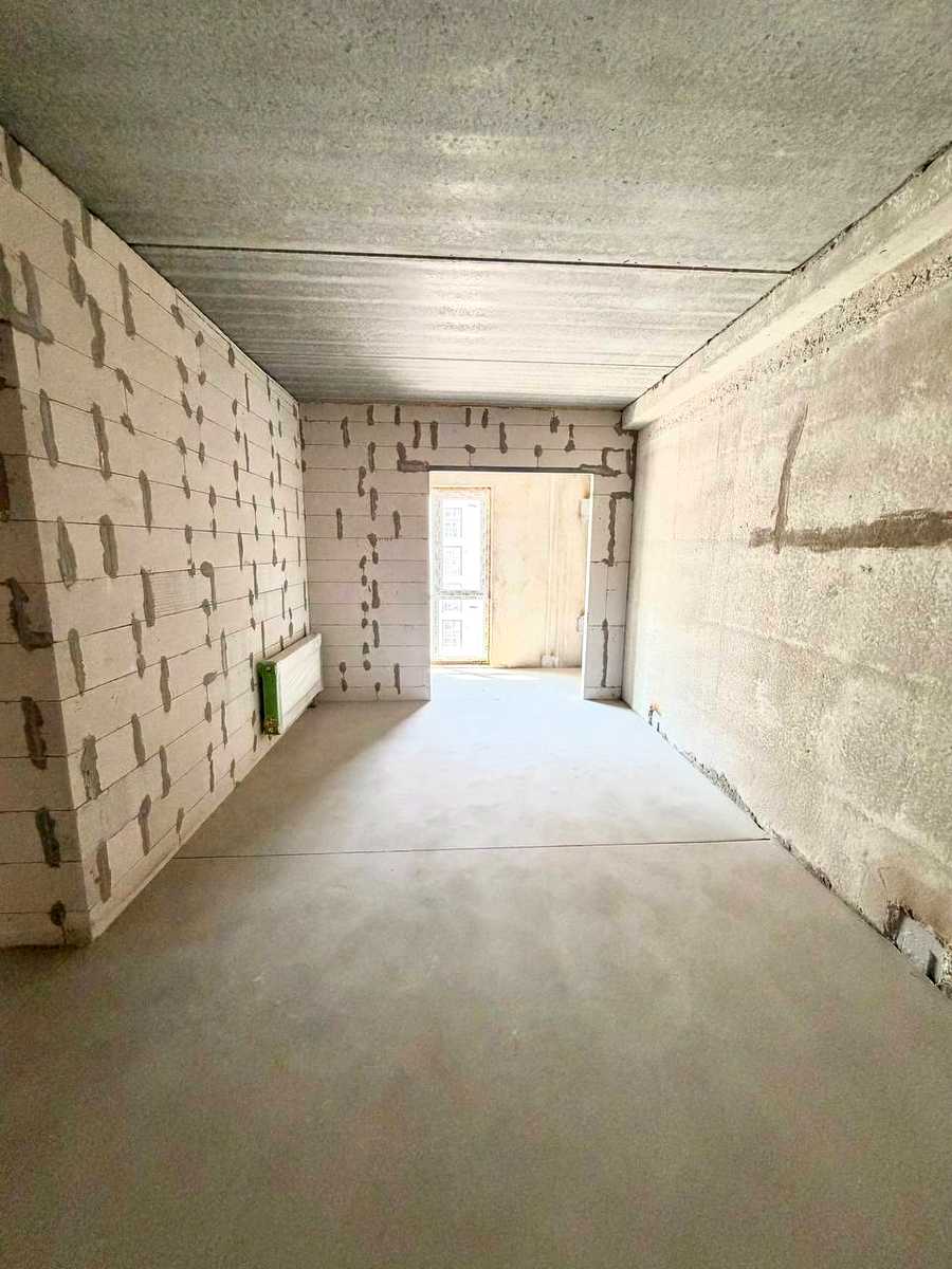 1868144702786433