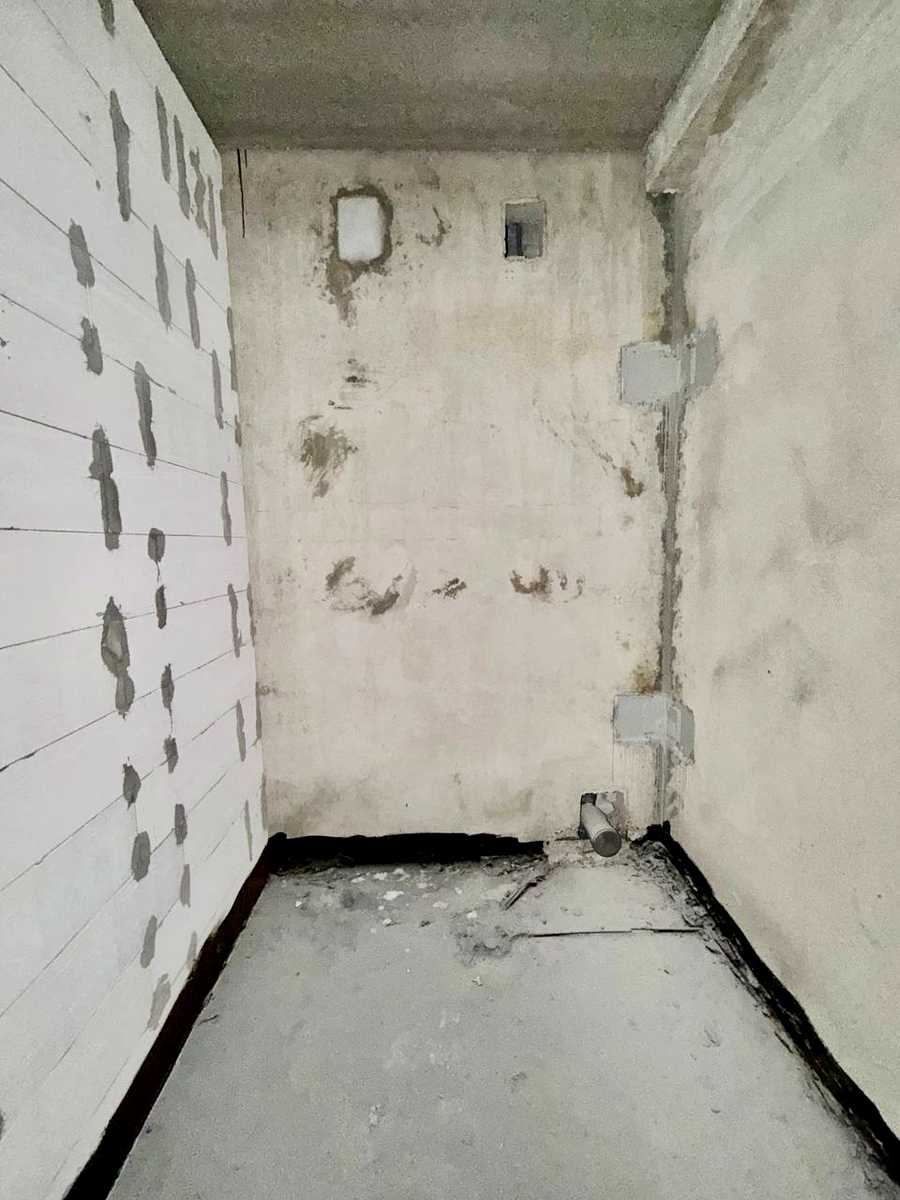 1868144726014705