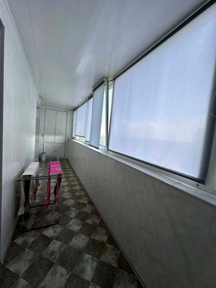 1868150306270302