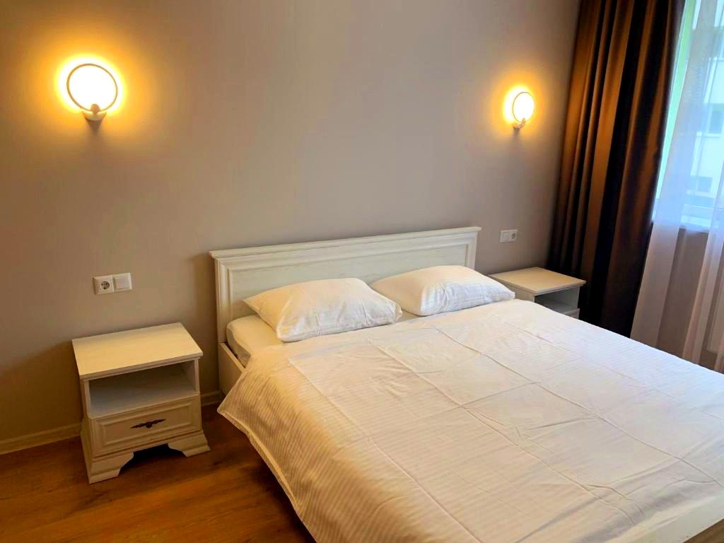 1868150805287358