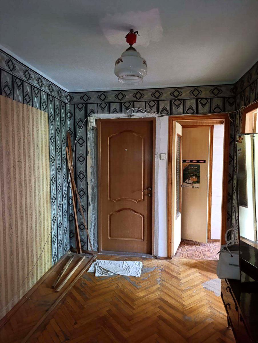 1868151792043459