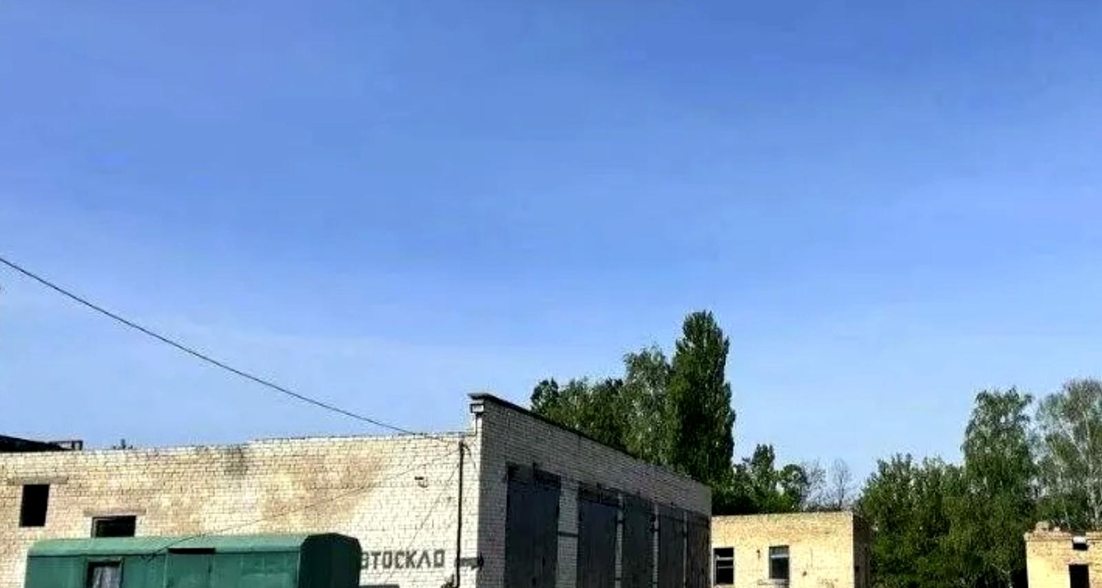 1868151859117123