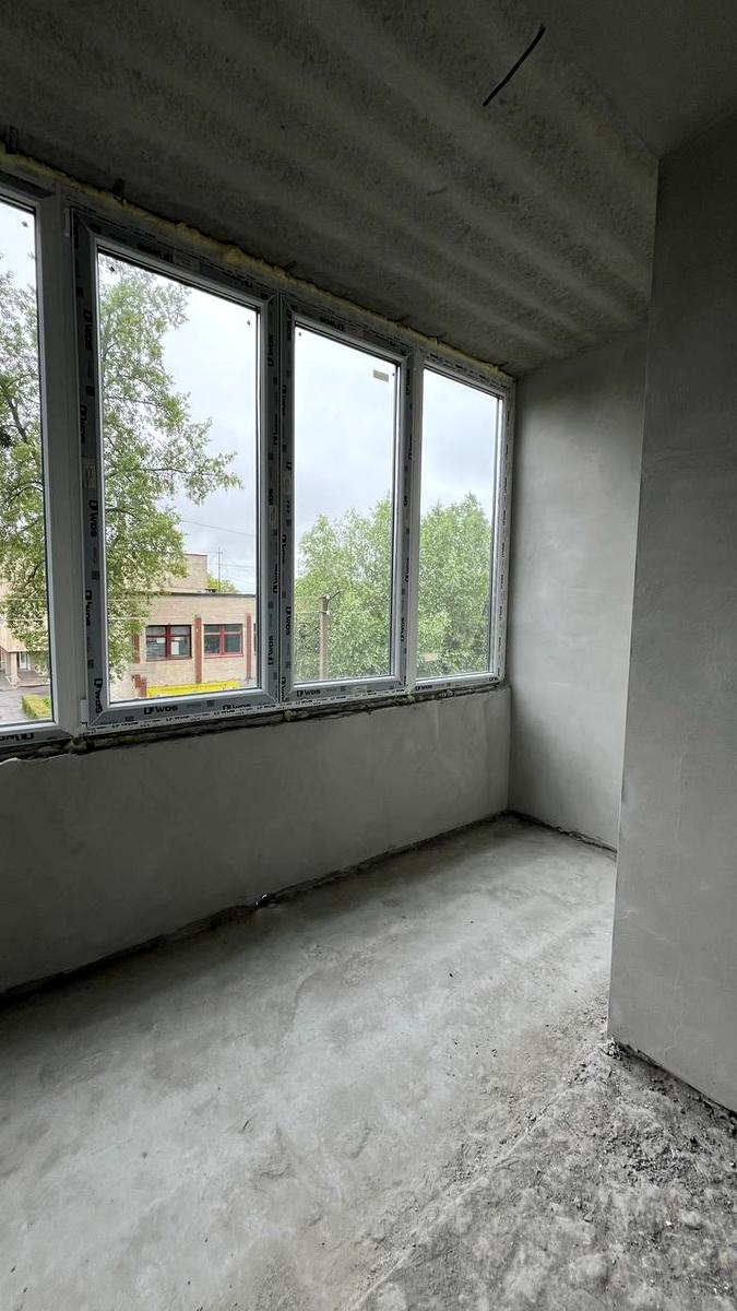 1868152845517367