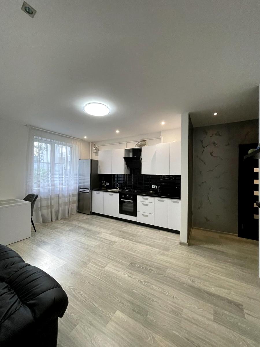 1868154649330772