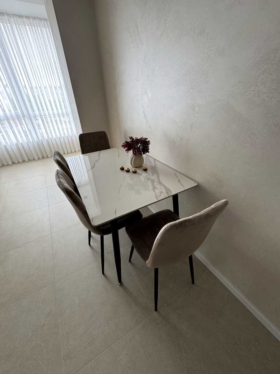 1868155233313172