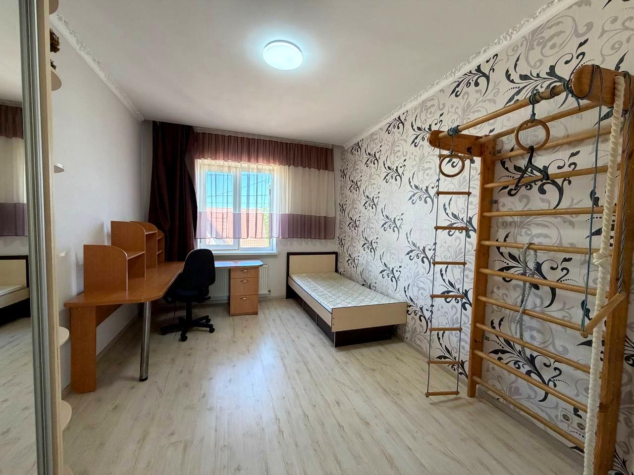 Дом по адресу ул. Героев комсомольцев (площадь 195 м²) - фото 7 Дом по адресу ул. Героев комсомольцев (площадь 195 м²) - Atlanta.ua - фото 7