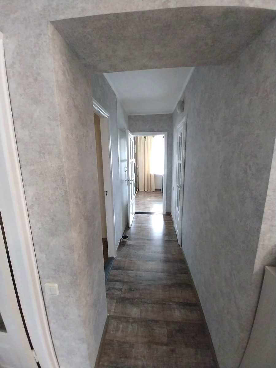 1868156710444053