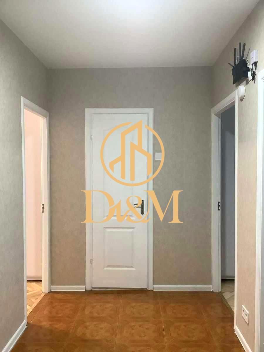 1868156808120086