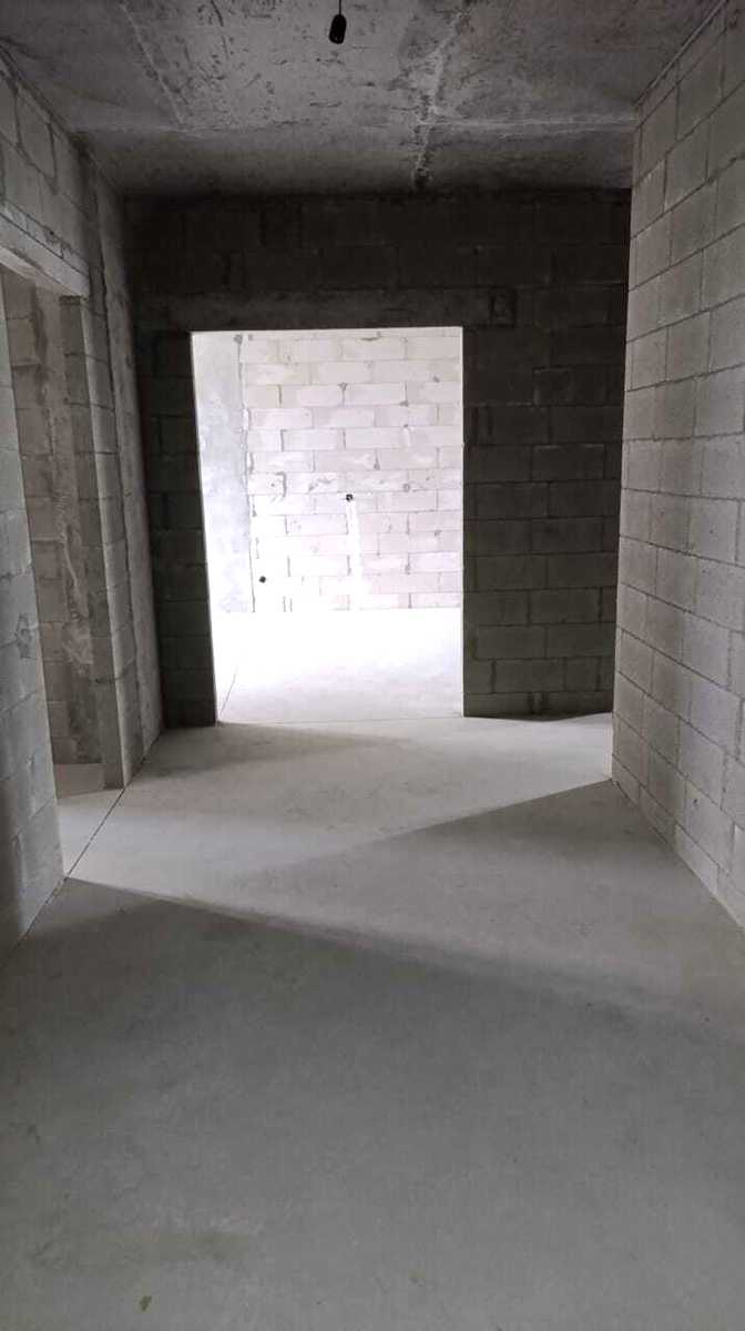 1868157842734573