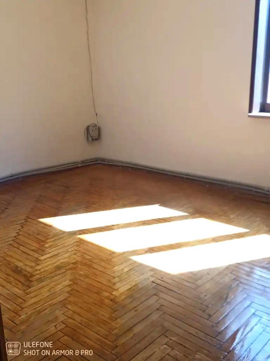 1868164855468342