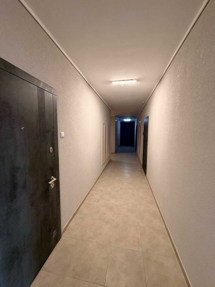 1868173858179461