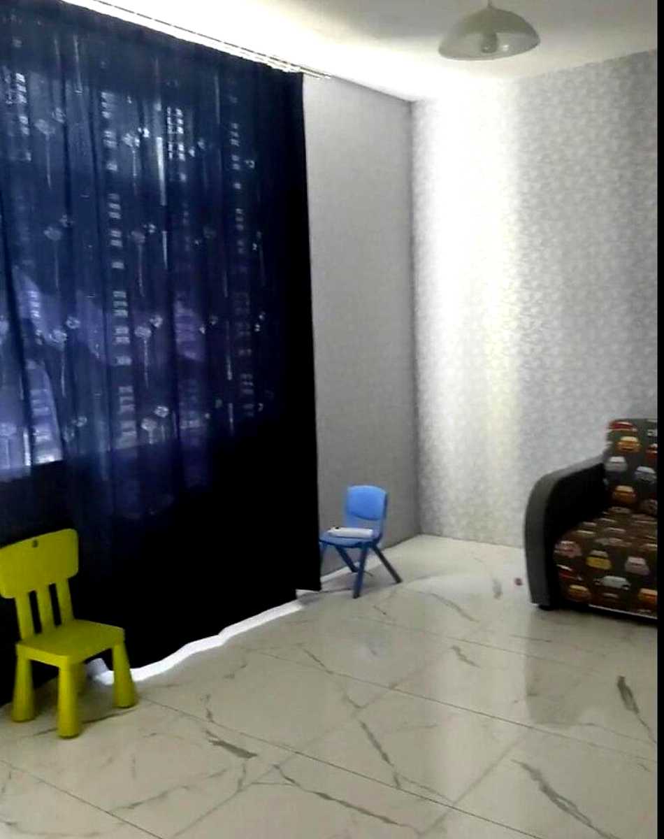 1868182804406703