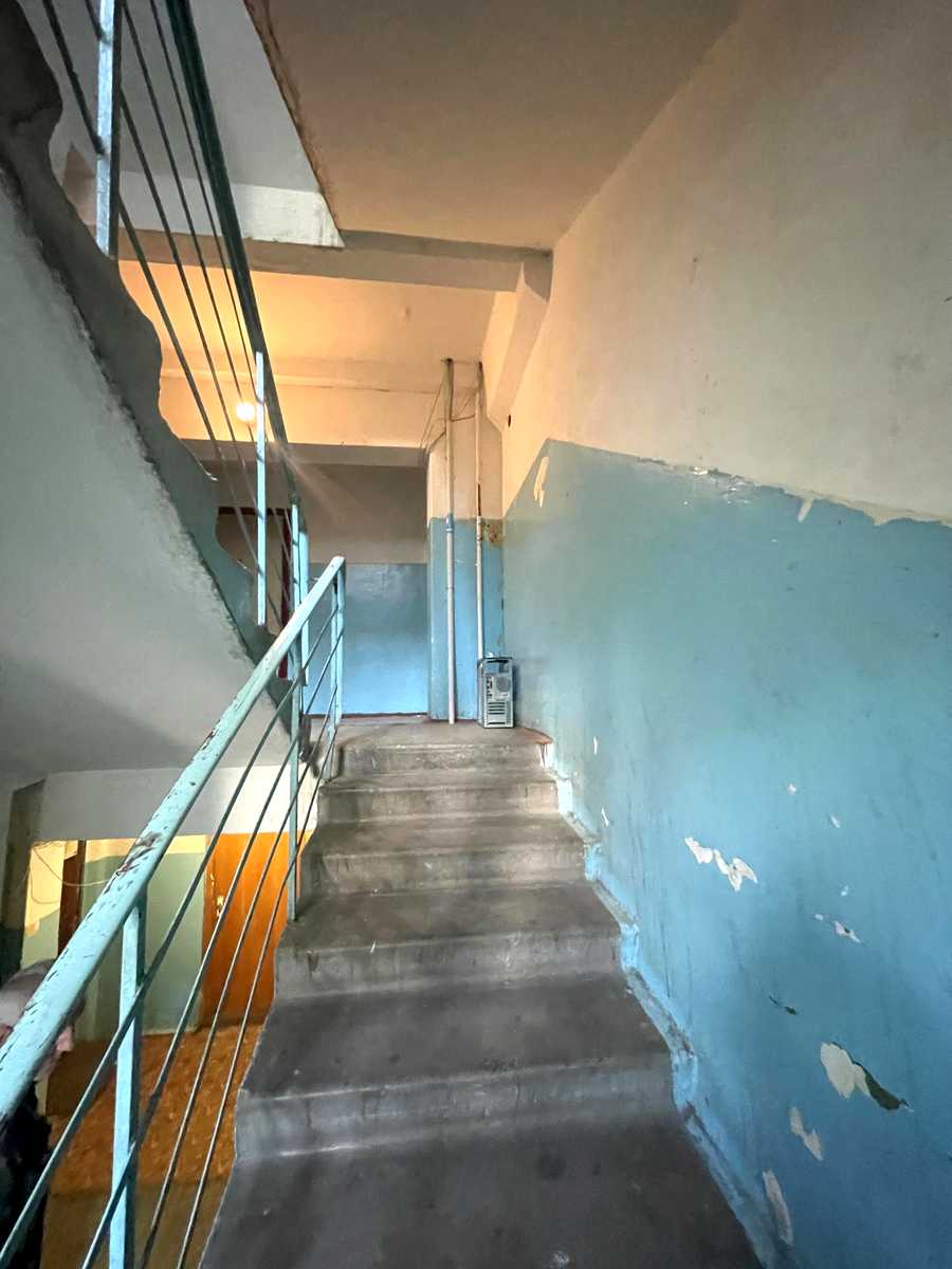 1868222772462813
