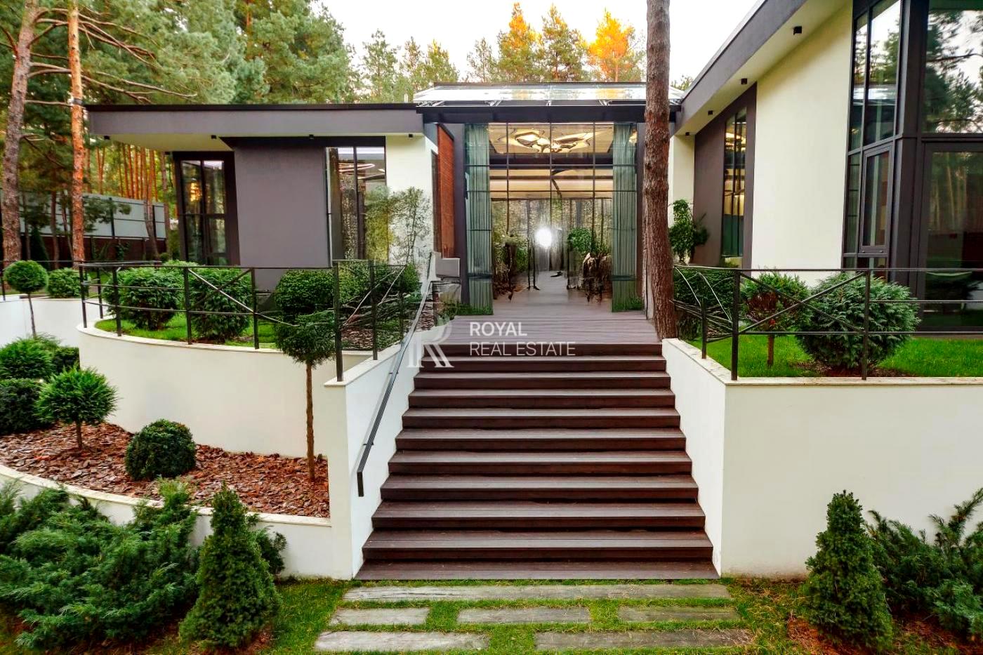 1868232337211570