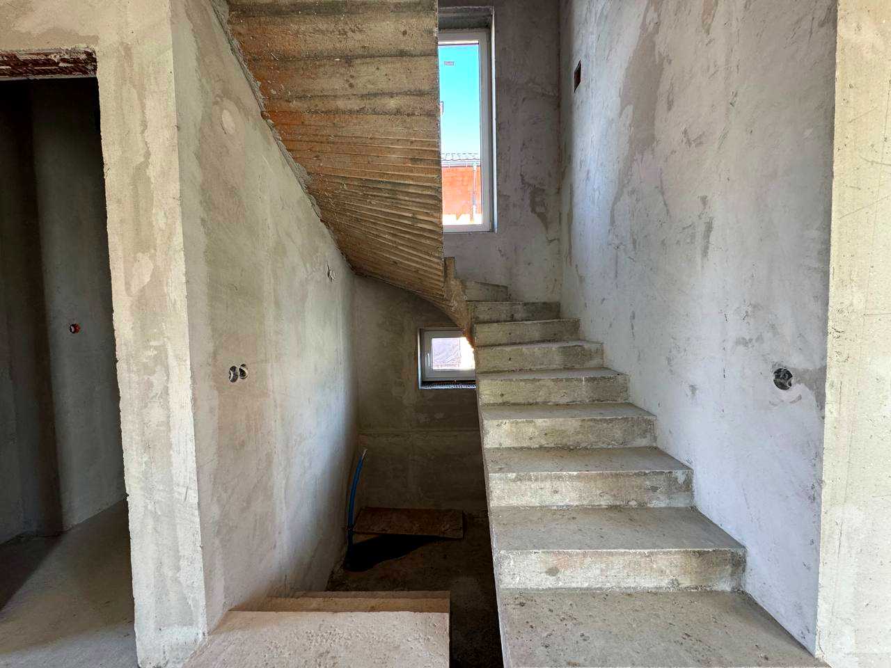 1868233239131958