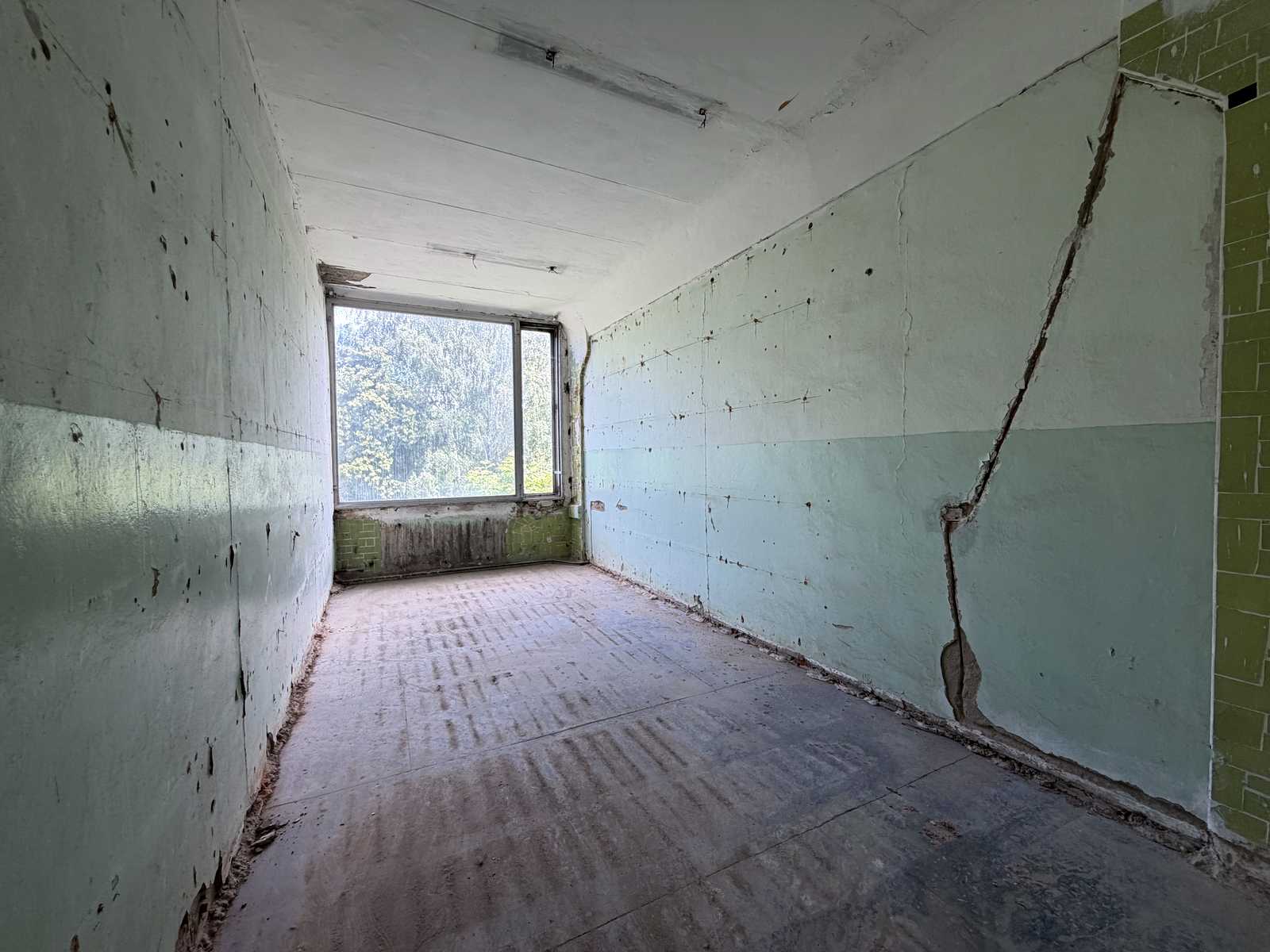 1868234250368893