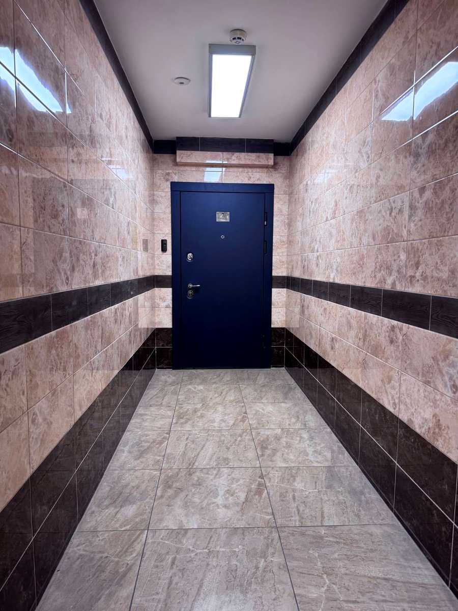 1868235057202449