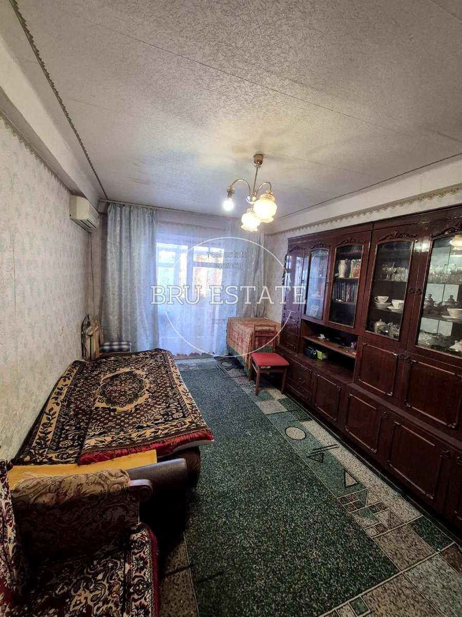 1868235312797653
