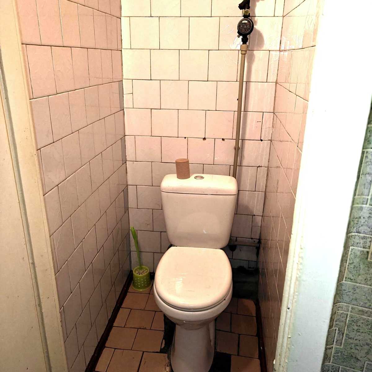 1868235331234542