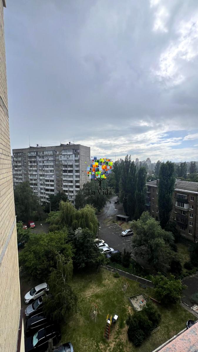 1868238090549839