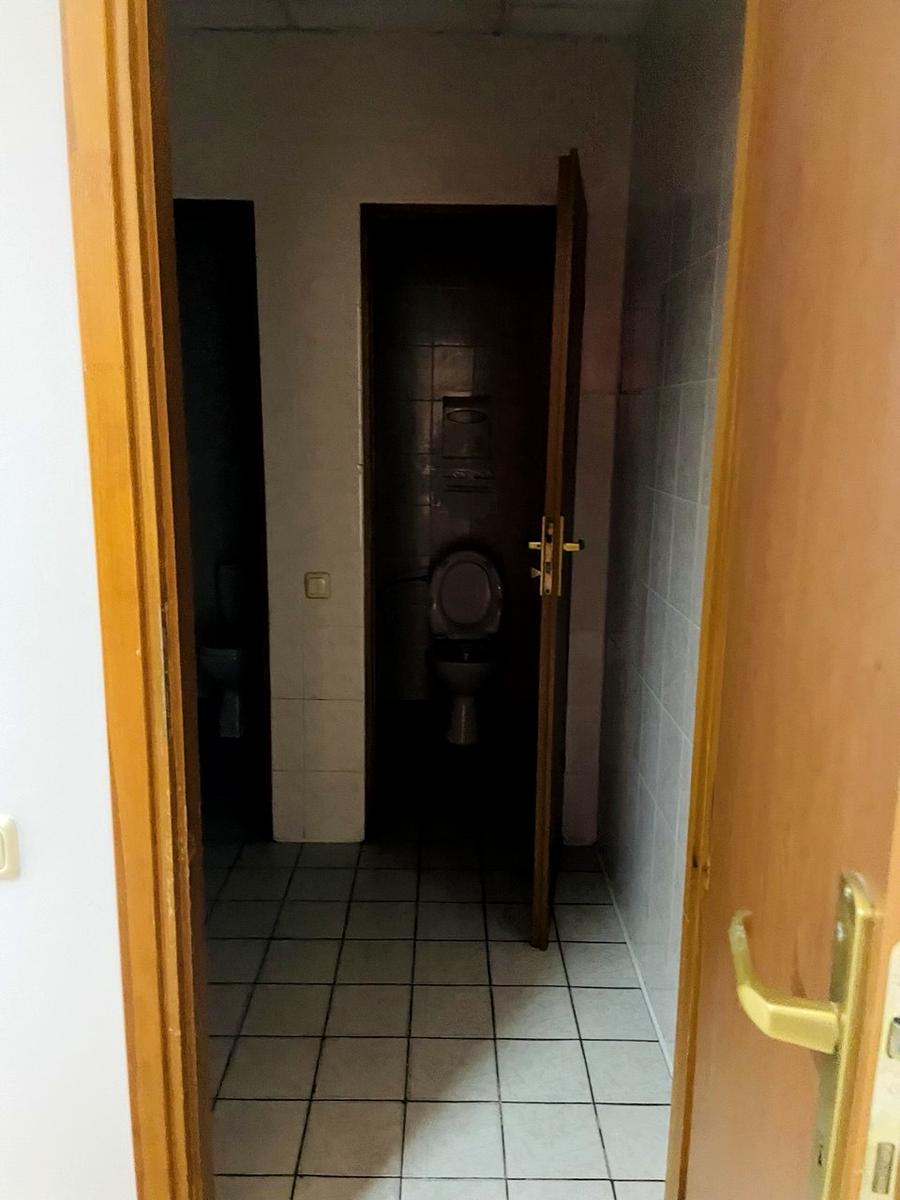 1868238280647434