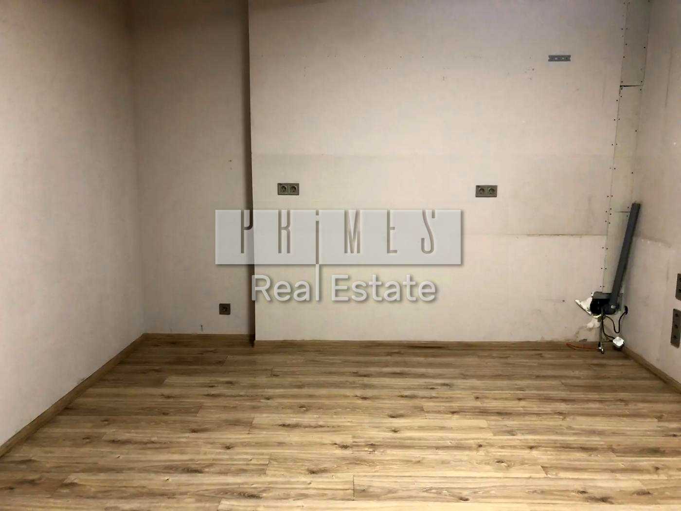 1868238748655881