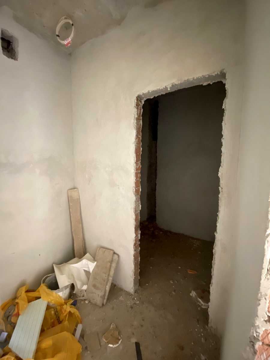 1868239654974235