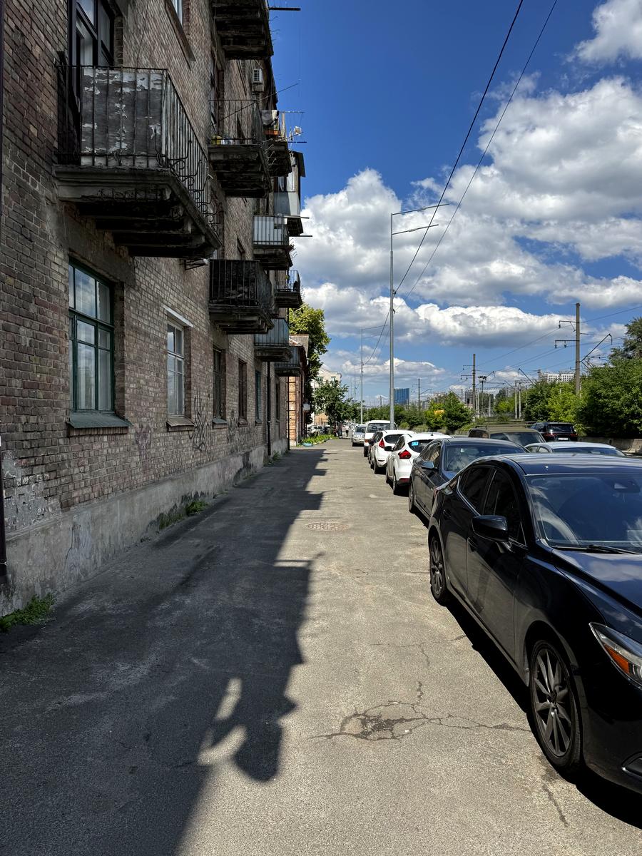 1868240212749888