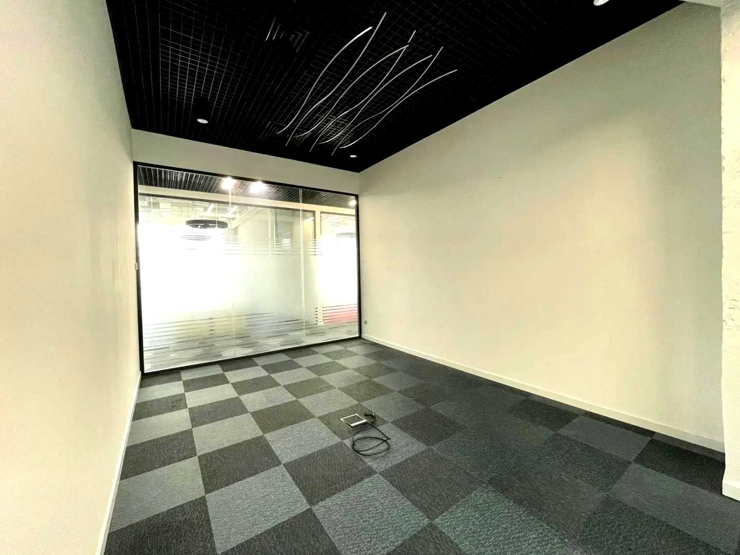 1868242658036500