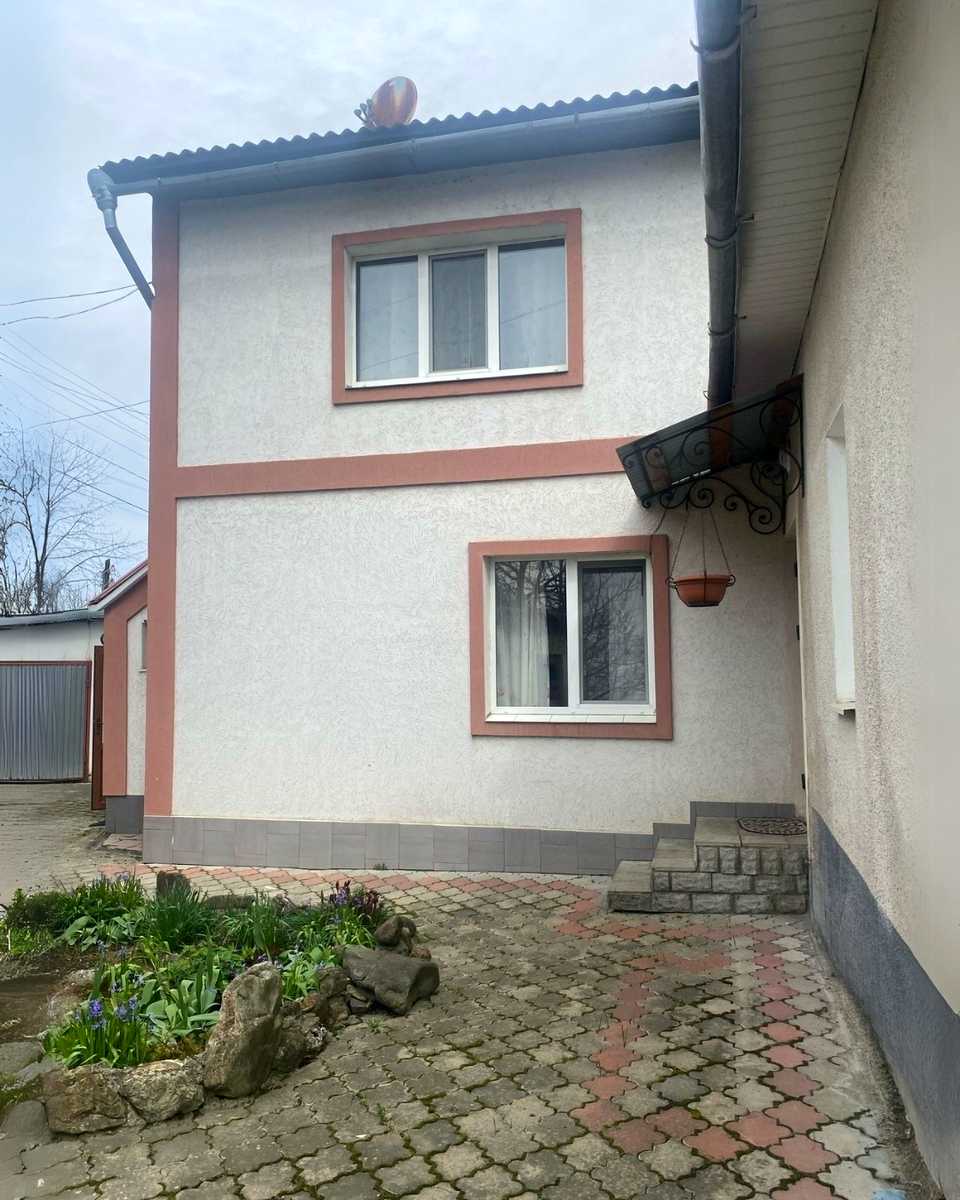 1868245112525574