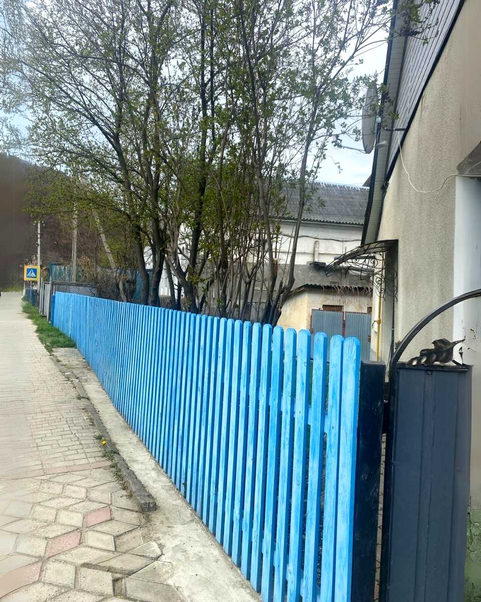 1868245115558309