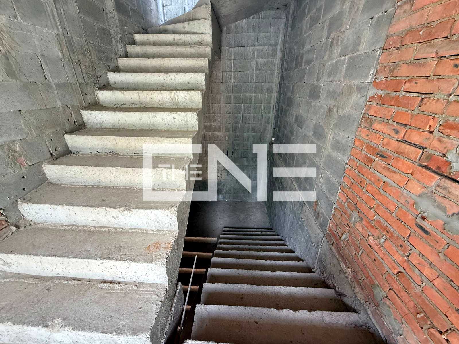 1868246268738232