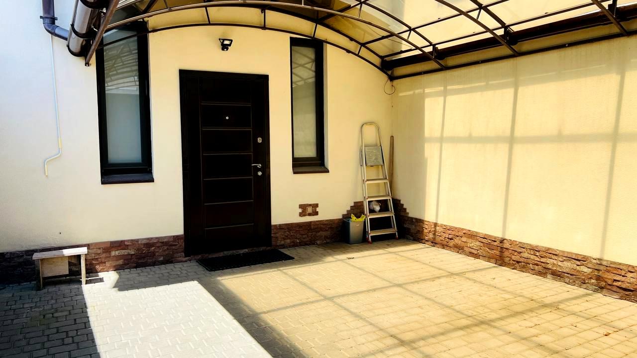 Будинок за адресою (площа 130 м²) Будинок за адресою (площа 130 м²) - Atlanta.ua