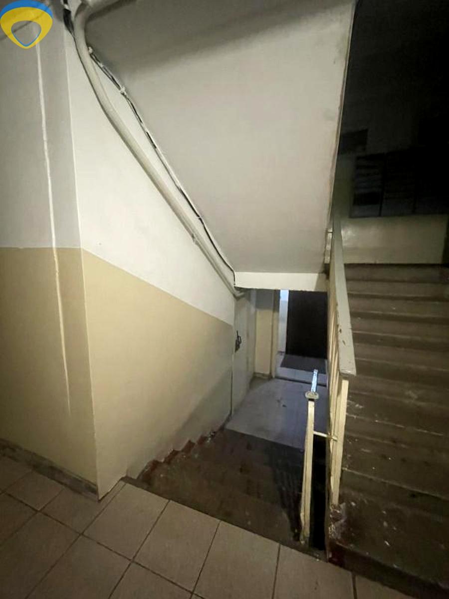 1868247789374013