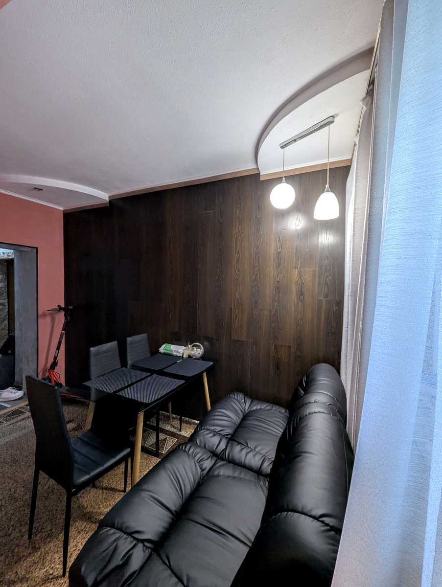 1868248626776212