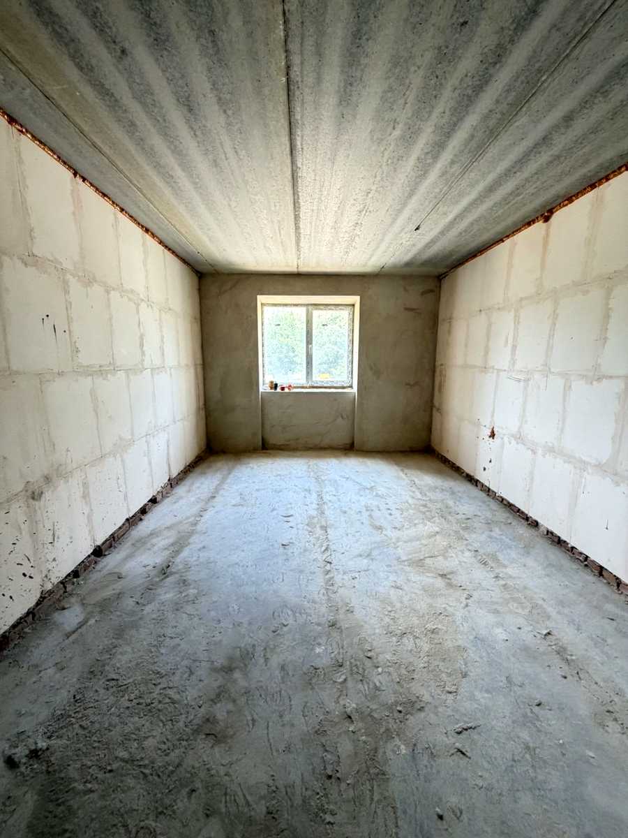 1868250621832376