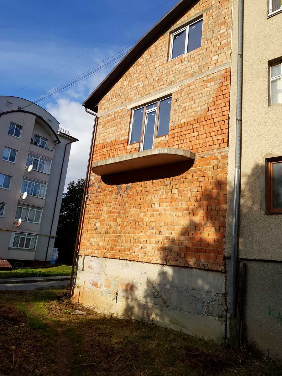 1868251060626480