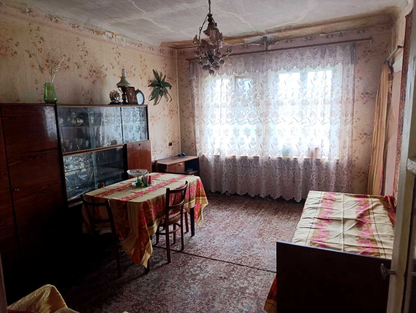 1868254129603193