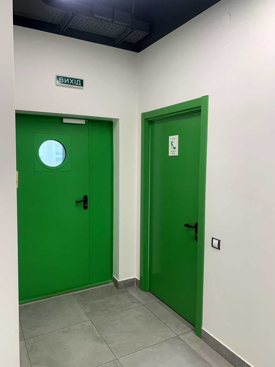 1868255838920250