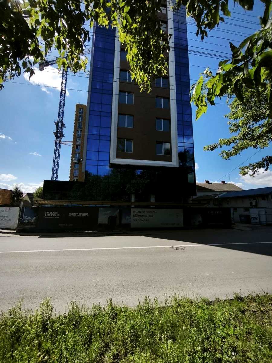 1868257199325421