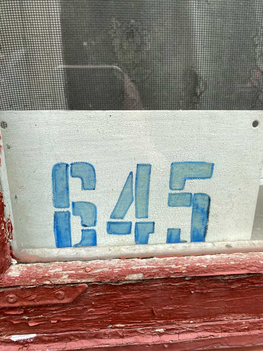 1868259109420754