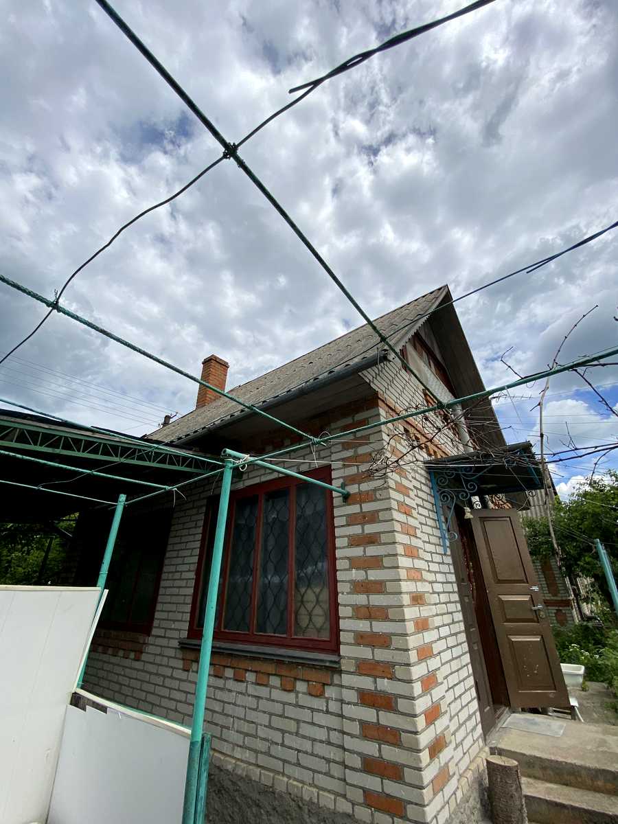 1868259132813590