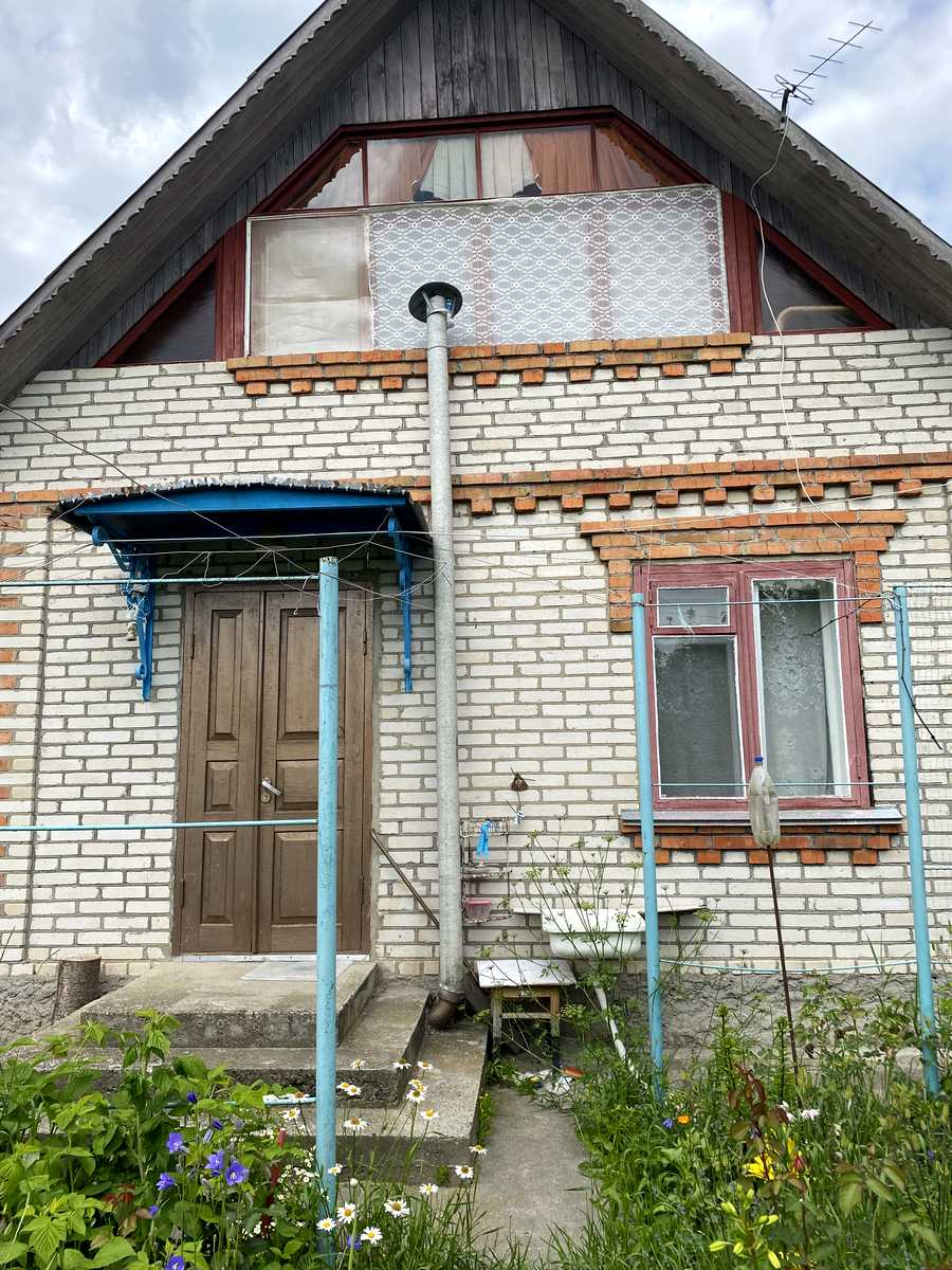 1868259137353903